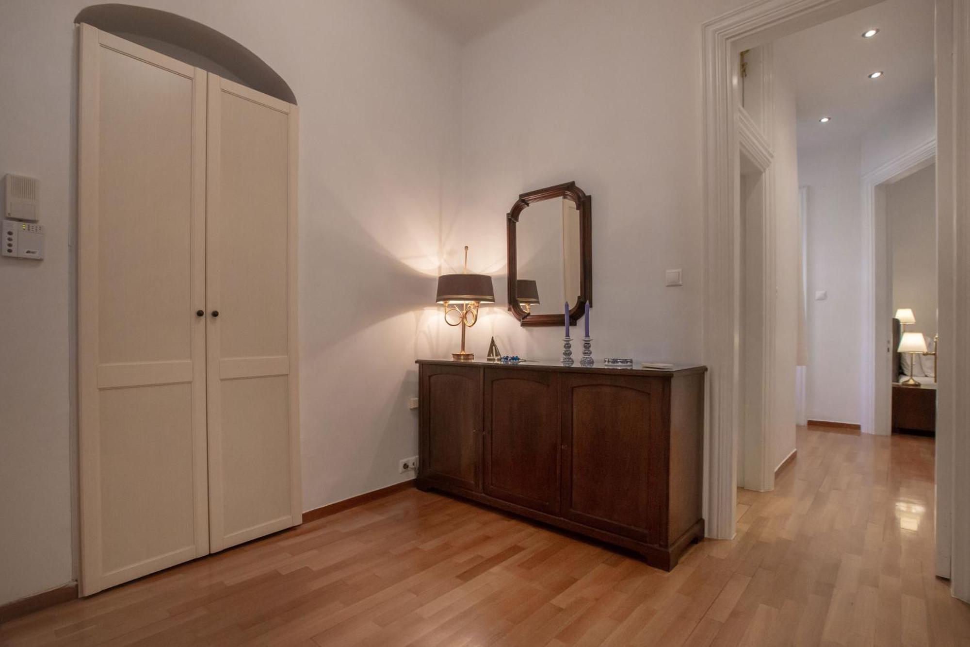 Neoclassical Apartment Close To Syntagma-Plaka By Ghh Atina Dış mekan fotoğraf